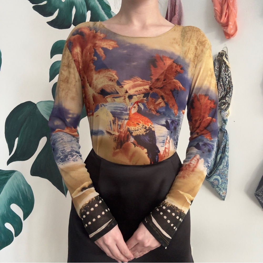 Multicolor Graphic Italian Mesh Top by Fuzzi